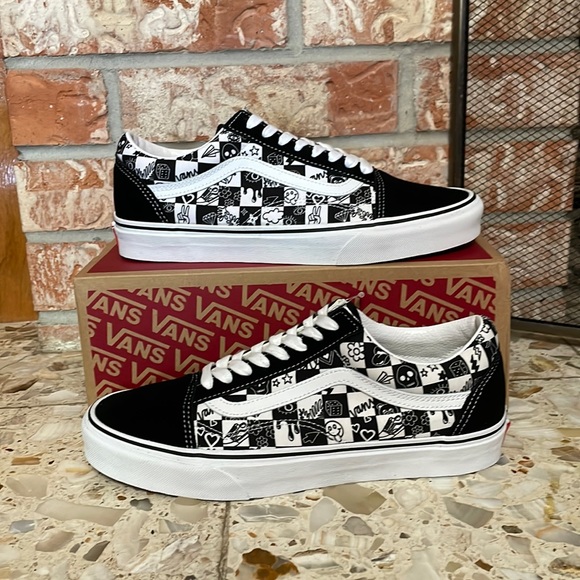vans doodle checkerboard